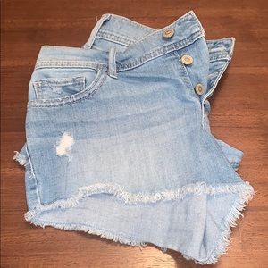 Hollister Low Rise Short-Short